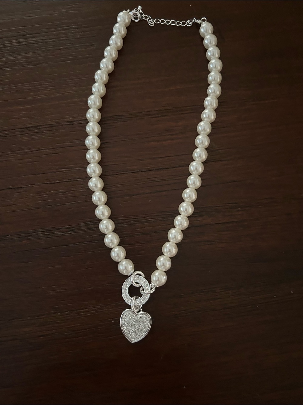 9 inch White Pearl Necklace with Silver Heart Charm Crystals